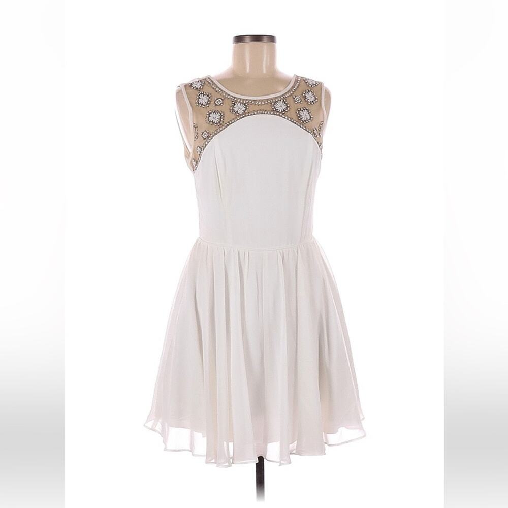 Jodi Kristopher chiffon and bead white fit and flare dress, size 9